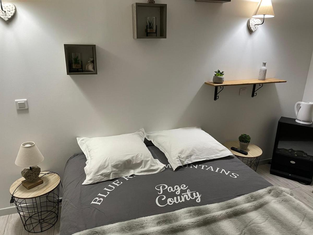 Le Regrimet Avec Parking Gratuit Et Prive Bed & Breakfast Lens-Lestang Екстериор снимка